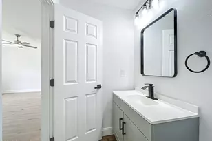 2340 Iowa Dr, Melbourne, FL 32935 - Photo 17