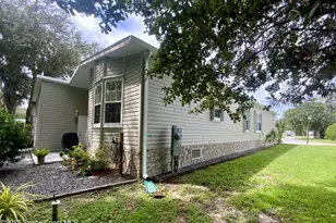 379 Holiday Park Blvd NE, Palm Bay, FL 32907 - Photo 5