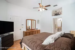 3817 Redwood Dr, Land O Lakes, FL 34637 - Photo 13