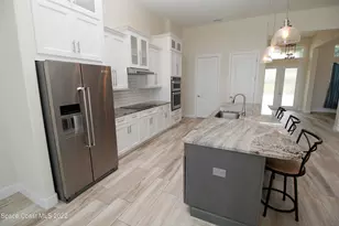 2345 Pineapple Ave, Melbourne, FL 32935 - Photo 5