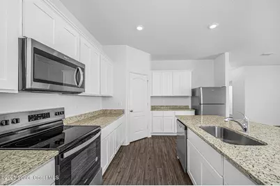 307 Hammonton Street SW, Palm Bay, FL 32908 - Photo 9