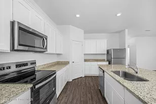 307 Hammonton St SW, Palm Bay, FL 32908 - Photo 9