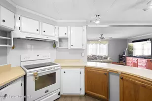 554 Marnie Cir, West Melbourne, FL 32904 - Photo 5