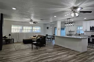 872 Sadnet Cir NE, Palm Bay, FL 32905 - Photo 3