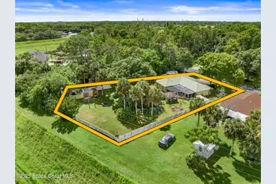 1562 Hayworth Circle NW, Palm Bay, FL 32907 - Photo 57