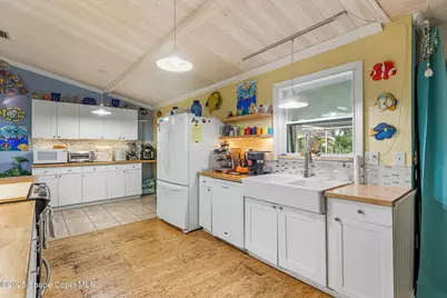 1562 Hayworth Circle NW, Palm Bay, FL 32907 - Photo 19