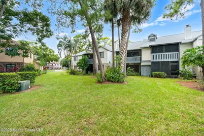 9045 York Lane #15e, West Melbourne, FL 32904 - Photo 23