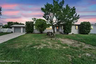 2203 S Peninsula Dr, Daytona Beach, FL 32118 - Photo 1