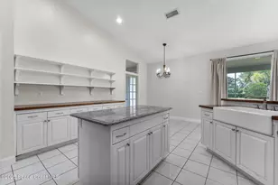 370 Northgrove Dr, Merritt Island, FL 32953 - Photo 11