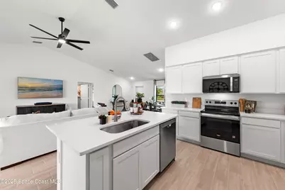 318 Aviation Avenue NE, Palm Bay, FL 32907 - Photo 9