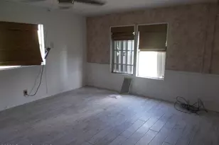 906 Spruce St, Sebastian, FL 32976 - Photo 9