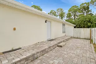 860 Tupelo Rd SW, Palm Bay, FL 32908 - Photo 25