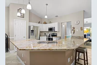 860 Tupelo Road SW, Palm Bay, FL 32908 - Photo 15