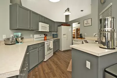 2076 Trevino Circle, Melbourne, FL 32935 - Photo 5