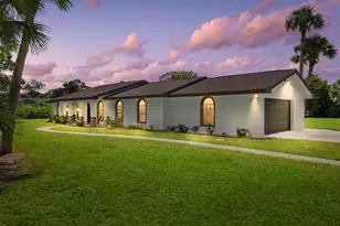 5215 Pina Vista Dr, Melbourne, FL 32934 - Photo 3