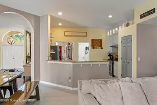 2618 Aston Cir, Melbourne, FL 32940 - Photo 11