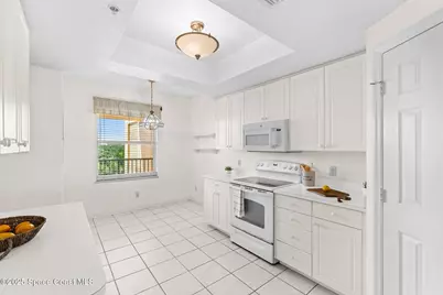 102 Riverside Drive #605, Cocoa, FL 32922 - Photo 9