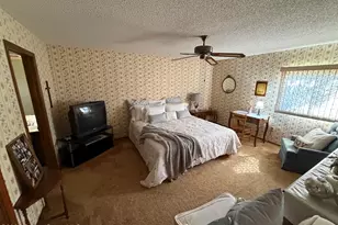 3256 Fairview Dr, Melbourne, FL 32934 - Photo 19