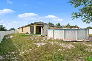 104 Jasmine Cir, Poinciana, FL 34759 - Photo 25