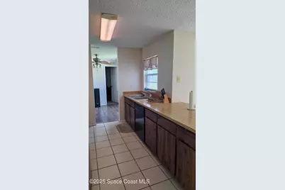 2070 SE Waverly Avenue SE, Palm Bay, FL 32909 - Photo 9