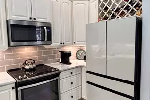 202 Osprey Villas Ct, Melbourne Beach, FL 32951 - Photo 7