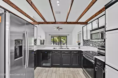 1747 Clover Circle, Melbourne, FL 32935 - Photo 19