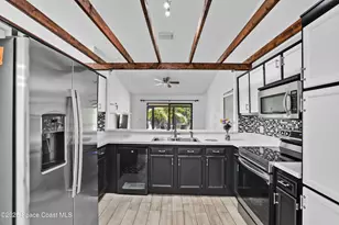 1747 Clover Cir, Melbourne, FL 32935 - Photo 19