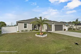 951 Hosbine St SE, Palm Bay, FL 32909 - Photo 3