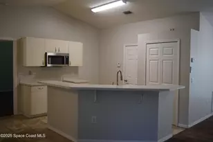 939 Lyons Cir NW, Palm Bay, FL 32907 - Photo 7