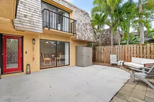 375 S Waverly Pl, Vero Beach, FL 32960 - Photo 3