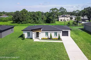 749 Darby Ave SW, Palm Bay, FL 32908 - Photo 5