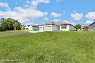 1161 Saturn St SE, Palm Bay, FL 32909 - Photo 3