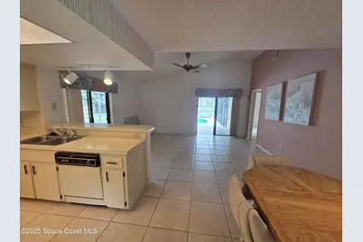 4636 Creekview Lane, Oviedo, FL 32765 - Photo 7