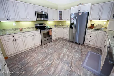 2570 Lynwood Place, Merritt Island, FL 32953 - Photo 9