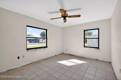 401 Poinciana Drive, Melbourne, FL 32935 - Photo 7