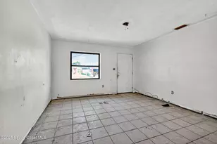 401 Poinciana Dr, Melbourne, FL 32935 - Photo 13