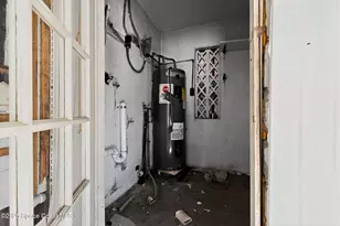 401 Poinciana Dr, Melbourne, FL 32935 - Photo 23