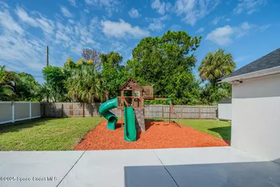490 Tillman Avenue SW, Palm Bay, FL 32908 - Photo 17