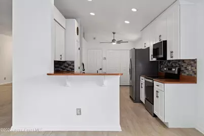 377 Wishing Well Circle SW, Palm Bay, FL 32908 - Photo 9