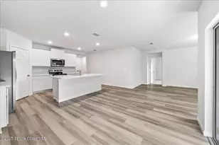 566 Rembrandt St SE, Palm Bay, FL 32909 - Photo 5