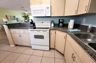 400-402 Jackson Ave, Cape Canaveral, FL 32920 - Photo 9