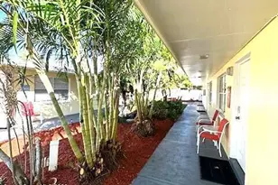 400-402 Jackson Ave, Cape Canaveral, FL 32920 - Photo 5