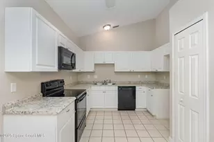 867 S Patrick Dr, Satellite Beach, FL 32937 - Photo 7