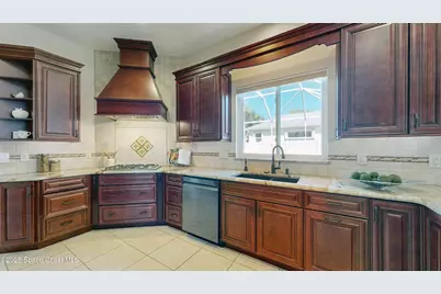 378 S Brevard Avenue, Cocoa Beach, FL 32931 - Photo 9