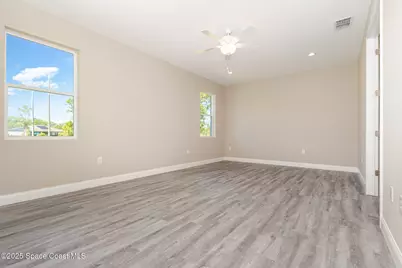 1041 Wesberry Street SE, Palm Bay, FL 32909 - Photo 13