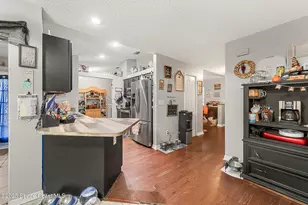 823 Hunters Creek Dr, Melbourne, FL 32904 - Photo 9