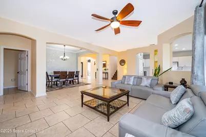 3426 Harborside Court, Kissimmee, FL 34746 - Photo 9