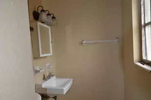 1317 Baker Dr, Melbourne, FL 32901 - Photo 7