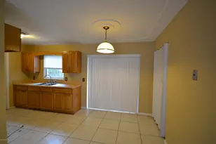 1317 Baker Dr, Melbourne, FL 32901 - Photo 5