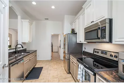 499 Bayard Avenue NE, Palm Bay, FL 32907 - Photo 5